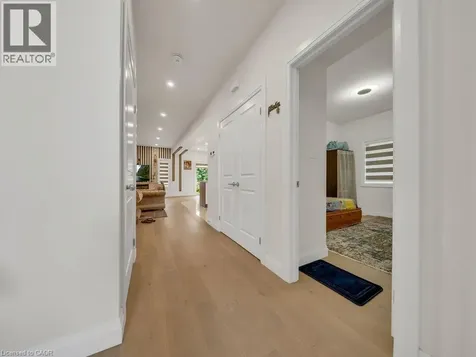 2637 Bobolink Lane London ON N6M 0J9