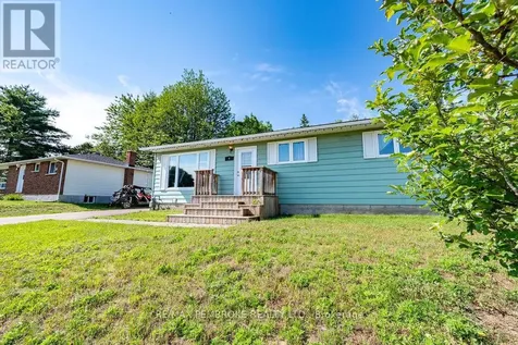 9 James Street Petawawa ON K8H 3B4