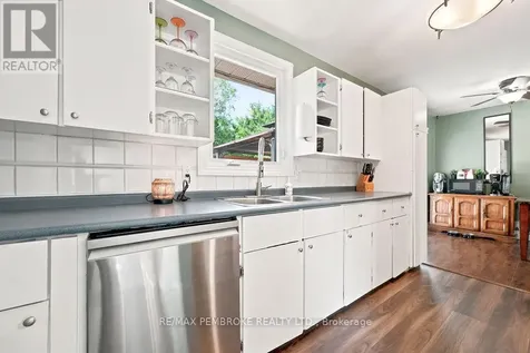9 James Street Petawawa ON K8H 3B4