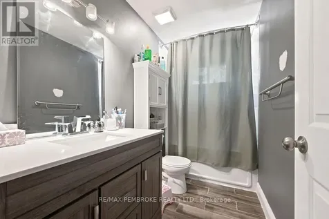 9 James Street Petawawa ON K8H 3B4