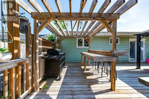 9 James Street Petawawa ON K8H 3B4