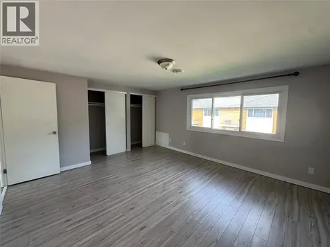 820 Wellington Street Sarnia ON N7T 1J5