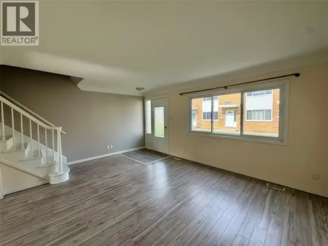 820 Wellington Street Sarnia ON N7T 1J5
