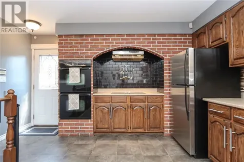 77 Sunderland Road Garson ON P3L 1M8