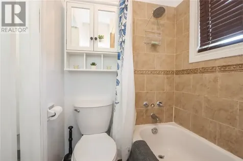 77 Sunderland Road Garson ON P3L 1M8