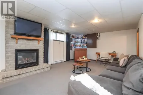 77 Sunderland Road Garson ON P3L 1M8