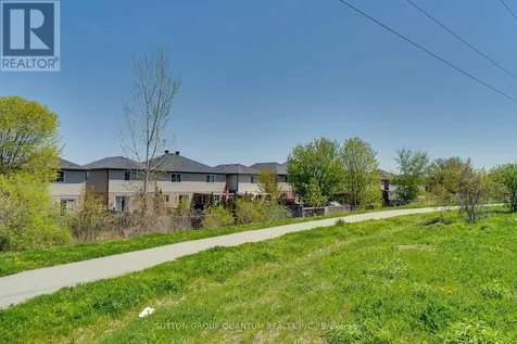 928 Dunblane Court Kitchener ON N2R 1W9