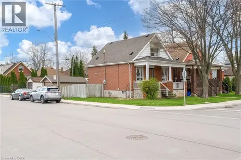 118 Cameron Avenue North Hamilton ON L8H 4Z2