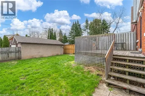 118 Cameron Avenue North Hamilton ON L8H 4Z2