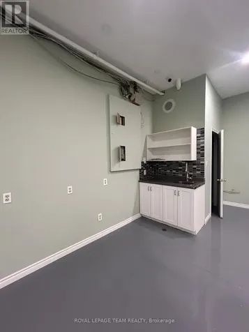 2285 St Laurent Boulevard Ottawa ON K1G 4Z7