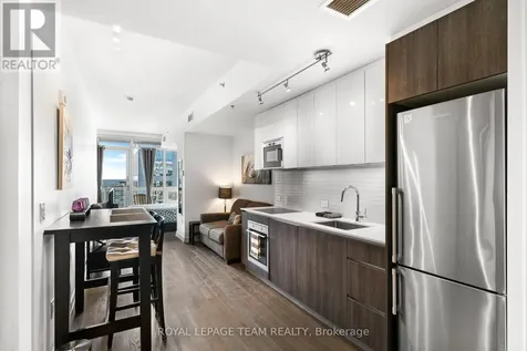 199 Slater Street Ottawa ON K1P 0C8