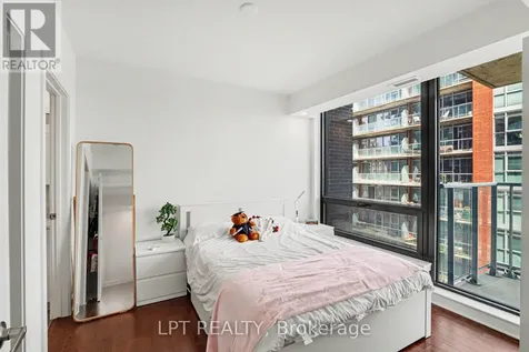 180 George Street Ottawa ON K1N 0G8