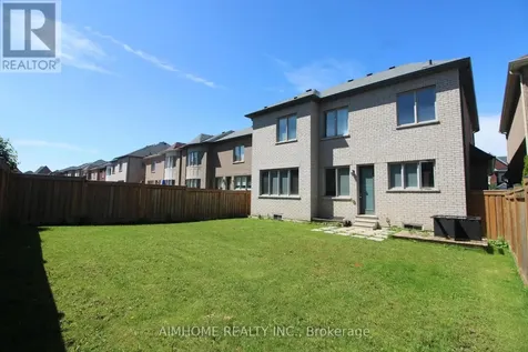 39 Scrivener Drive Aurora ON L4G 0Y8
