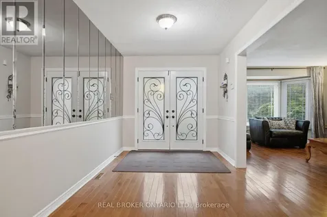 1356 Mapleridge Crescent Oakville (ga Glen Abbey) ON L6M 2G6