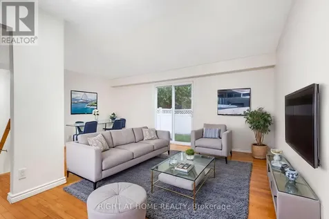 5 Hadley Circle Ottawa ON K2H 6P1