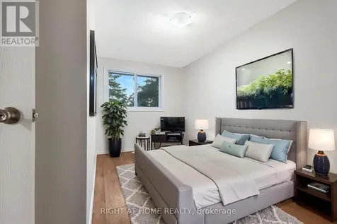 5 Hadley Circle Ottawa ON K2H 6P1