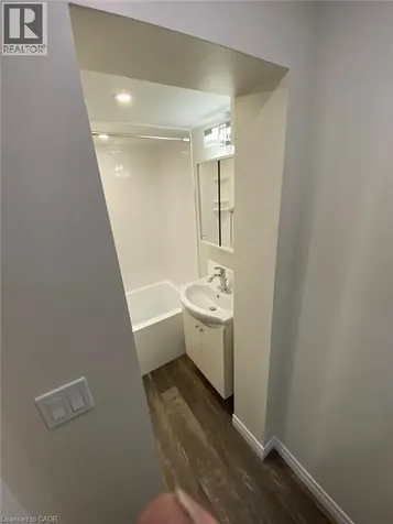 246 Forest Avenue Hamilton ON L8N 1Y1