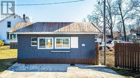 1522 St Clair Parkway St. Clair ON N0N 1H0