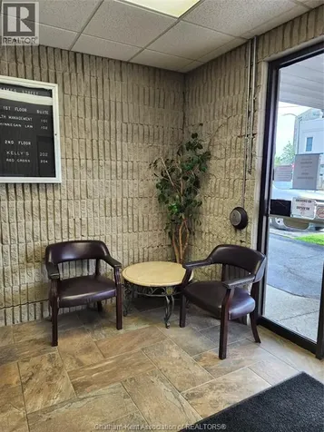 75 Thames Street Chatham ON N7L 1S4