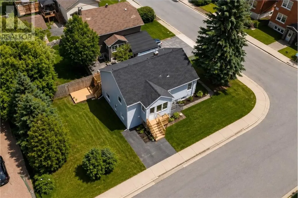 582 Ash Street Sudbury ON P3C 2A6