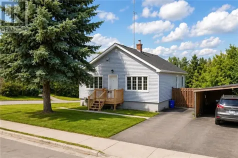 582 Ash Street Sudbury ON P3C 2A6
