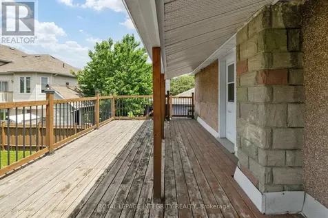 1081 Kenaston Street Ottawa ON K1B 3P8