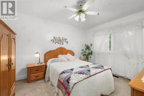 1081 Kenaston Street Ottawa ON K1B 3P8