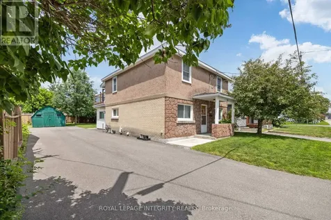 1081 Kenaston Street Ottawa ON K1B 3P8