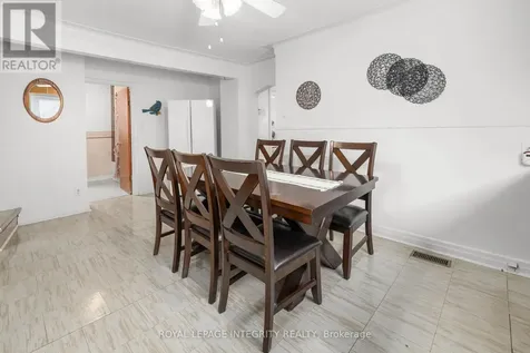 1081 Kenaston Street Ottawa ON K1B 3P8