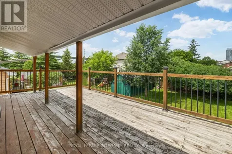 1081 Kenaston Street Ottawa ON K1B 3P8