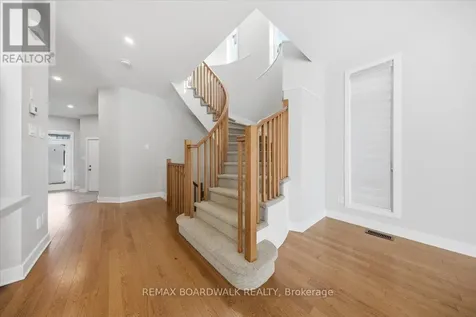 54 Thunderbolt Street Ottawa ON K2S 1E7