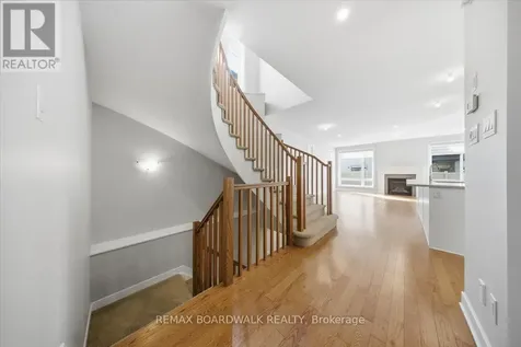54 Thunderbolt Street Ottawa ON K2S 1E7