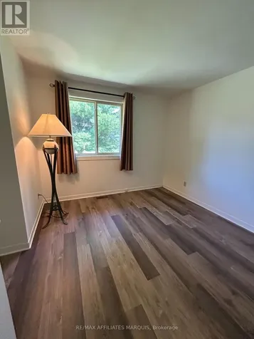 5 Polk Cres Crescent Rideau Lakes ON K0G 1V0