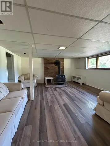 5 Polk Cres Crescent Rideau Lakes ON K0G 1V0