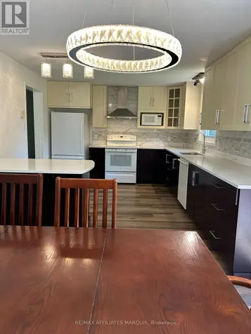 5 Polk Cres Crescent Rideau Lakes ON K0G 1V0
