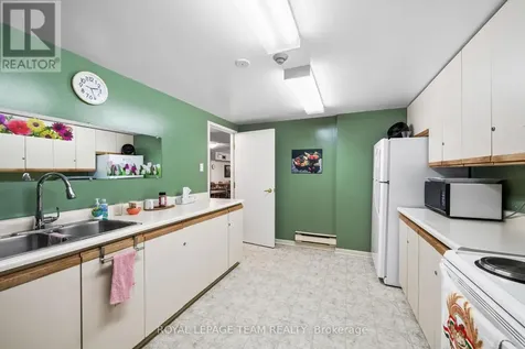 200 Lafontaine Avenue Ottawa ON K1L 8K8
