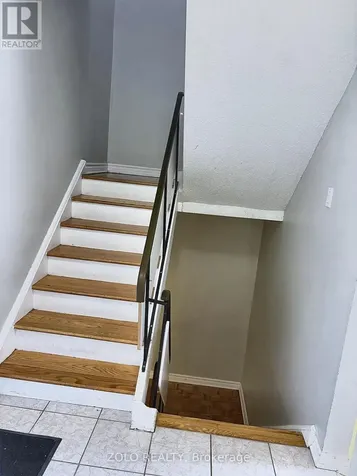 241 Ridgepark Private Ottawa ON K2G 1H1