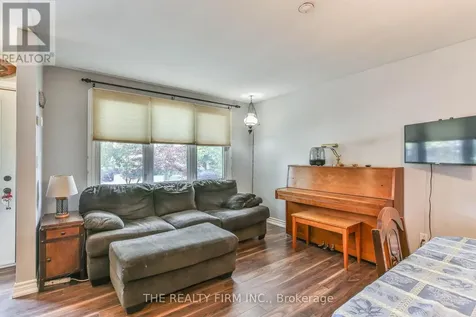 13 Vanbuskirk Drive St. Thomas ON N5R 4Z1