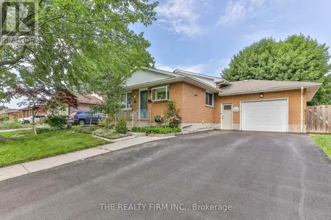 13 Vanbuskirk Drive St. Thomas ON N5R 4Z1