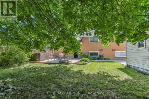 13 Vanbuskirk Drive St. Thomas ON N5R 4Z1