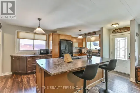 13 Vanbuskirk Drive St. Thomas ON N5R 4Z1