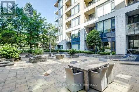 360 Patricia Avenue Ottawa ON K1Z 6W1