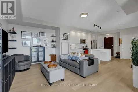360 Patricia Avenue Ottawa ON K1Z 6W1