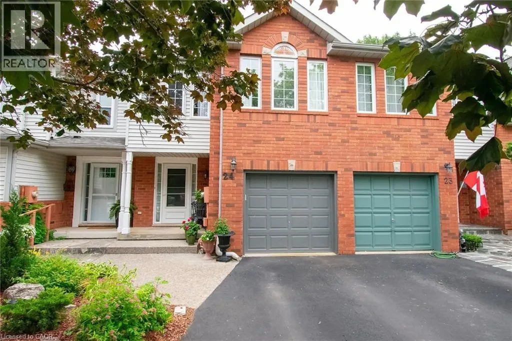 24 Walker Court Grimsby ON L3M 5J5