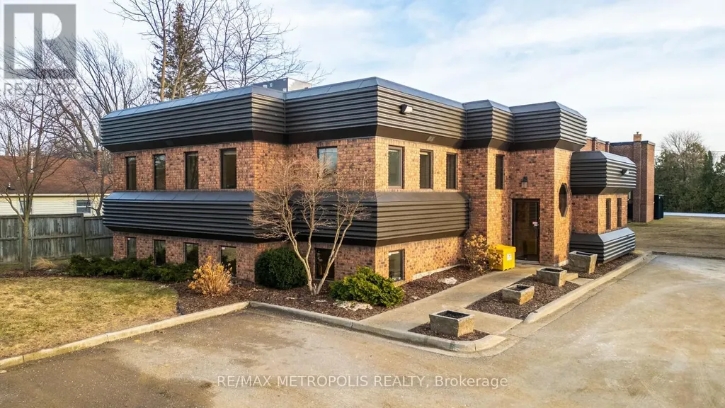 2695 Hamilton Road Sarnia ON N0N 1C0