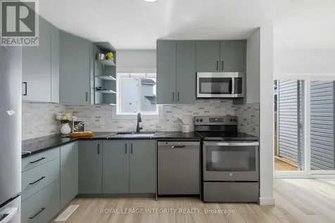 2002 Petite Lane Ottawa ON K4A 3X3