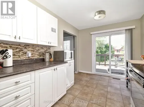 53 Thornbury Crescent Ottawa ON K2G 6C5