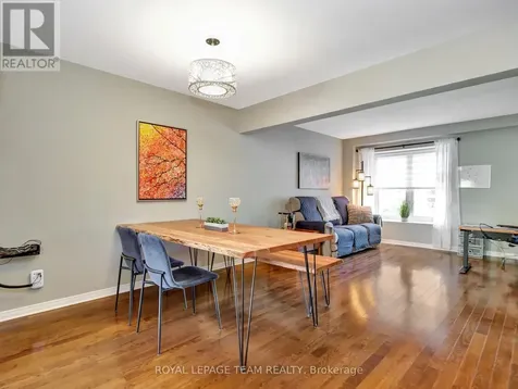 53 Thornbury Crescent Ottawa ON K2G 6C5