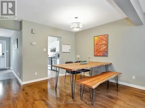 53 Thornbury Crescent Ottawa ON K2G 6C5