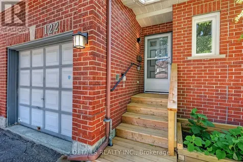122 Ashpark Crescent Ottawa ON K1T 3N6